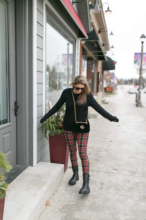 Christmas outfit; Christmas look; plaid pants; combat boots; mandy furnis sparkleshinylove Plaid Pants Combat Boots Outfit, Combat Boots Christmas Outfit, Christmas Plaid Pants, Plaid Pants Outfit, Combat Boot Outfit, Christmas Look, Outfit Christmas, Christmas Plaid, Miss Dress