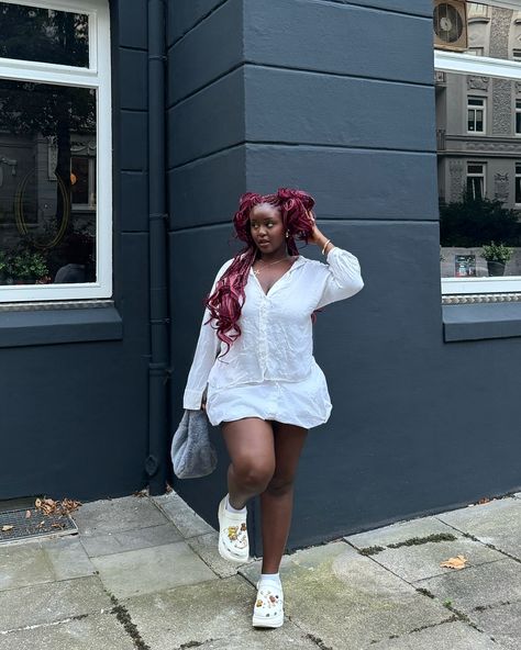 She was a fairy 🧚🏾‍♀️🤍 • • #ootd #inspofashion #outfits #allwhiteoutfit #crocs #explorepage #viral #blackgirl Plus Size Crocs Outfit, Platform Crocs Outfits Black Women, White Platform Outfit, She Was A Fairy, Platform Outfit, Crocs Outfit, All White Outfit, White Platform, Cute Fits