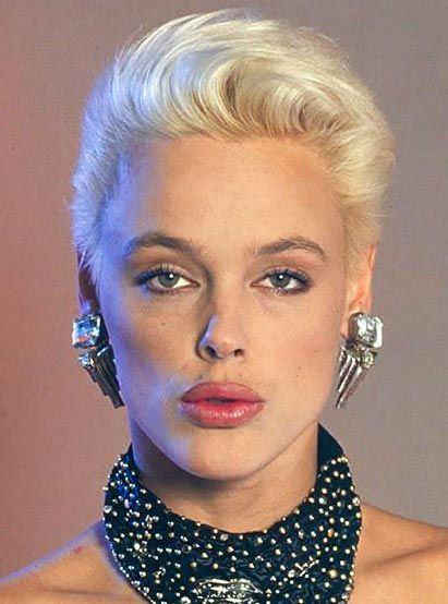 Brigitte Nielsen. Brigitte Nielsen, Marilyn Monroe Portrait, Star Actress, Actrices Hollywood, Sylvester Stallone, Short Hair Haircuts, Blonde Bombshell, Blonde Beauty, Female Singers