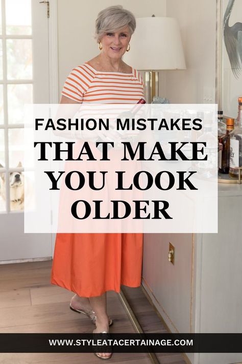 Embrace your age with grace and confidence by avoiding these common style mistakes. Your wardrobe choices should empower you, not make you feel outdated. Learn how to dress in a way that makes you feel modern, fresh, and relevant. Let's rewrite the rules and celebrate fashion at any age! Mode Over 50, Age With Grace, Stylish Outfits For Women Over 50, Over 60 Fashion, Older Women Fashion, Summer Dresses For Wedding Guest, Fashion Fail, 60 Fashion, Look Older