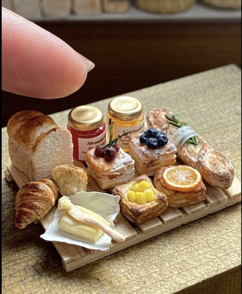 Clay Dollhouse, Miniture Food, Miniature Clay, Tokyo Design, Snap Ideas, Clay Diy Projects, Tiny Food, Clay Food, Clay Miniatures