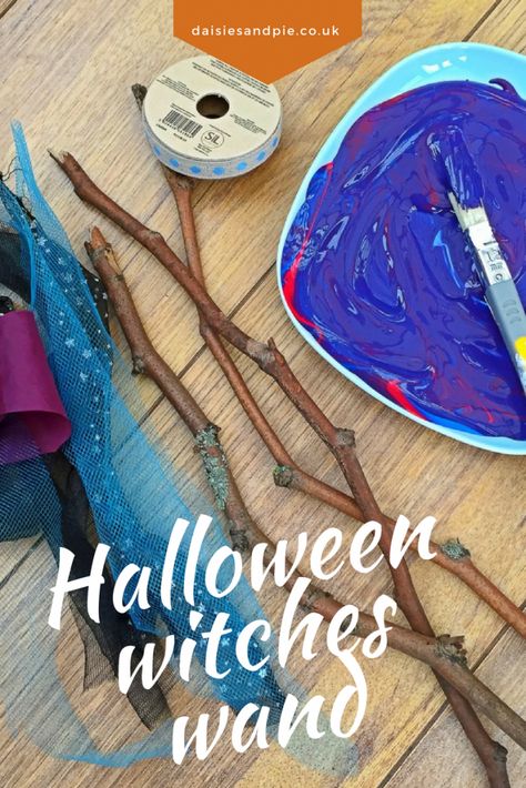 How to make a magic wand for Halloween, witch wand crafts for kids, easy halloween activities for kids Witches And Wizards Activities, Witch Fairytale, Make A Magic Wand, Halloween Kids Crafts Easy, Brownie Halloween, Aesthetic Craft Ideas, Witches Wand, Craft Ideas For Beginners, Aesthetic Craft