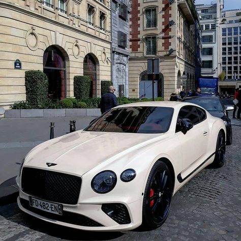 Bentley Gt Continental, Bentley Models, Bentley Continental Gt Speed, Luxury Cars Rolls Royce, Bmw Classic Cars, Bentley Motors, High End Cars, Lux Cars, Bentley Car