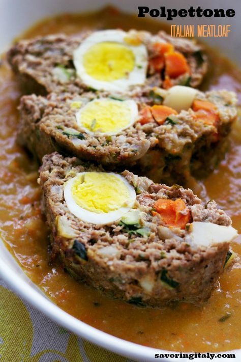 An Italian meatloaf that is wonderful to enjoy all year round with different versions. A delicious dish to enjoy when you are craving Italian comfort food. Easy Italian Meatloaf, Meatloaf Side Dishes, Italian Meatloaf Recipes, Italian Meatloaf, Delicious Meatloaf, Italian Food Recipes, Good Meatloaf Recipe, Italian Comfort Food, Best Meatloaf