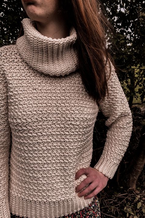 Crochet Cozy Turtleneck Sweater - Crochet with Carrie Crochet Turtle Neck, Crochet Turtleneck Sweater, Crochet Starburst, Crochet Turtleneck, Pocket Shawl, Shrug Pattern, Crochet Cozy, Crochet Sweater Pattern Free, Crochet Cable