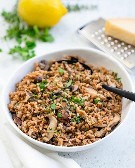 Farro And Mushrooms, Bella Mushroom Recipes, Farro Recipes, Mushroom Side Dishes, Main Recipes, A Couple Cooks, Best Thanksgiving Recipes, Vegetarian Thanksgiving, Vegetarian Cookbook