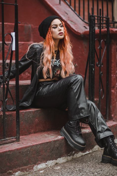 Martens Outfit, Luanna Perez, Doc Martens Outfit, Look Grunge, My Obsession, Rock Outfits, Grunge Style, Leather Outfit, Leather Blazer