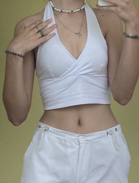 White Crop Top Aesthetic, White Crop Top Outfit, Blue Top Outfit, Crop Top Aesthetic, Fit Aesthetic, Cute White Tops, Boarding Schools, Fits Aesthetic, Outfit White