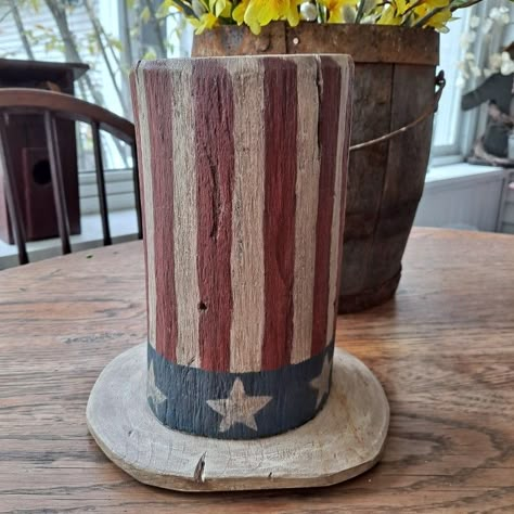 Fouth Of July Crafts, Patriotic Crafts Diy, Americana Crafts, Flag Crafts, Primitive Americana, 4th July Crafts, Farmhouse Crafts, Bar Designs, Tv Girl