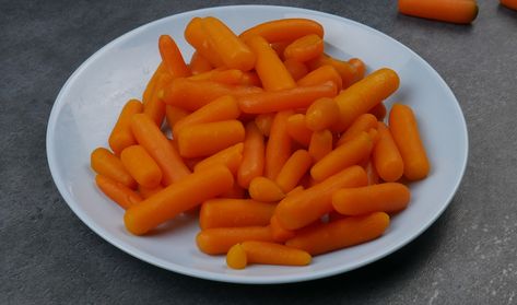 How to Boil Baby Carrots (Summary) Boil Carrots On Stove, Boiling Carrots On Stove, Boiled Baby Carrots, Boiled Carrots, Baby Carrots Side Dish, Steamed Baby Carrots, Sweet Baby Carrots, Cooked Baby Carrots, Boil Carrots