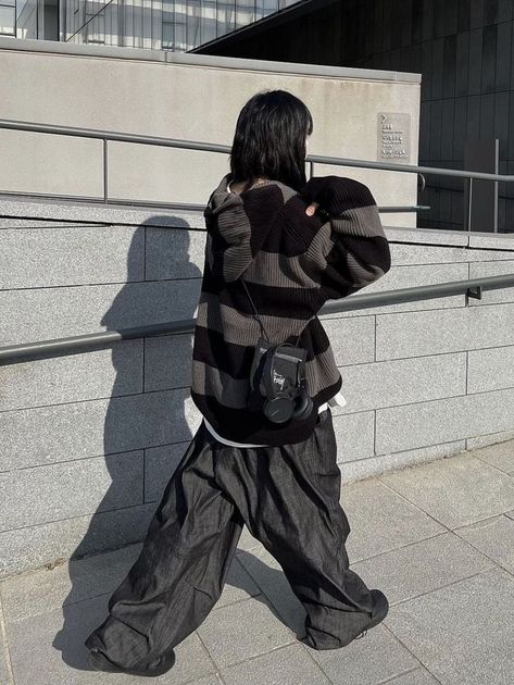 ~ Black Baggy Outfit, Late Night Outfit, Outfit Airport, Practice Outfits, Baggy Clothes, Tomboy Style Outfits, Nails Fall, Causual Outfits, Swaggy Outfits