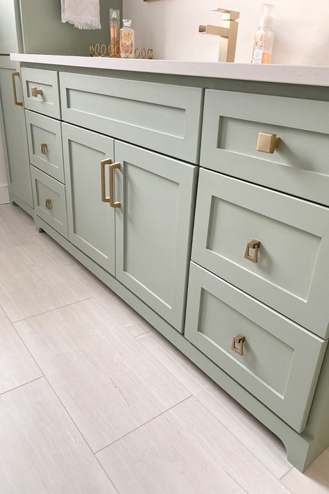 Bathroom With Light Green Vanity, Mint Cabinets Bathroom, Cabinet Pulls For Sage Green Cabinets, Mint Green Bathroom Cabinets, Cabinet Colors For Bathroom, Mint Bathroom Vanity, Shaker Style Bathroom Ideas, Light Green Cabinets Bathroom, Light Green Bathroom Cabinets