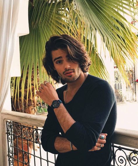 Renan Pacheco, Describe Myself, Character Inspiration, Dreadlocks, Hair Cuts, Instagram Post, Celebrities, Instagram Posts, Hair Styles