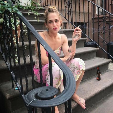 Girls Hbo, Jemima Kirke, Aunt Jemima, Parisian Chic Style, Small Budget, I Have A Crush, Luxury Shopping, Parisian Chic, Hippie Chic