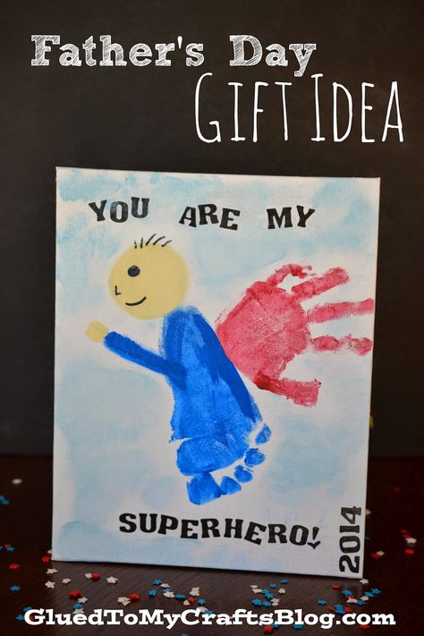 30 Father's Day gift ideas for the special men in your lives. This list includes craft ideas and free printables. Quick and easy ideas. You Are My Superhero, My Superhero, Cadeau Parents, Diy Father's Day Gifts, Daycare Crafts, Father's Day Diy, Dad Day, Jack White, Baby Diy