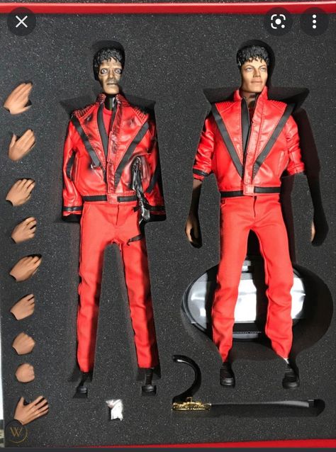 Michael Jackson Figure, Michael Jackson Doll, Astronaut Suit, Celebrity Dolls, Michael Jackson Wallpaper, Chanel Art, Harry Potter Food, Jackson Bad, Michael Jackson Thriller