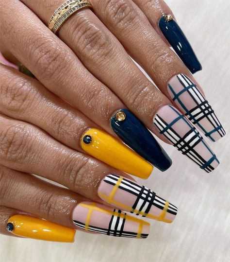 plaid nails, plaid nail designs, plaid nails 2021, tartan nails, nude tartan nails, plaid nail designs French Tip Nails Matte, Nails Fall Ombre, Plaid Nails Fall, Matte Fall Nails, Fall Brown Nails, Fall Plaid Nails, Fall French Tip Nails, Fall French Tip, Fall Ombre Nails