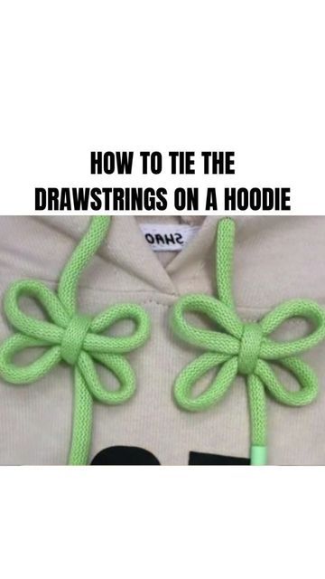 Hoodie Knots Diy, Tie Scarves, Ways To Tie Scarves, Professional Growth, Hacks Diy, White Vinegar, Clothing Hacks, Winter Clothes, Style Tips