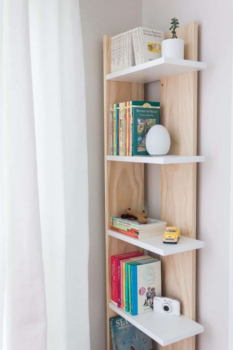 Diy Corner Bookshelf, Corner Bookshelf Ideas, Custom Closet Shelving, Corner Bookshelf, Bookshelves In Bedroom, Bookshelf Ideas, Bedroom Bohemian, Corner Bookshelves, Bookshelf Design