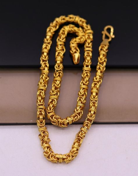 Mens Chain Designs, Aesthetic Engagement Ring, Mens Bracelet Gold Jewelry, Mens Gold Chain Necklace, Aesthetic Engagement, Gold Pendants For Men, Gold Necklace For Men, Real Gold Chains, Byzantine Chain