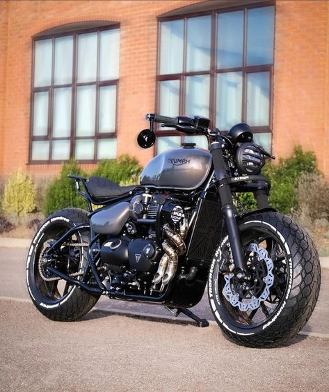 Triumph Bobber Custom, Iron Man Pictures, Adventure Bike Motorcycles, Custom Bikes Cafe Racers, Motorbike Art, Biker Photography, Bobber Style, Black Instagram, Futuristic Cars Design