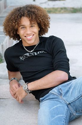 Corbin blue: i know it's really dumb to have a crush on a celebrity, but I find him really stinking handsome. Handsome Mixed Race Men, Corbin Blue, Chad Danforth, Corbin Bleu, Mixed Boy, Afro Men, Pelo Afro, Black Men Hairstyles, Boys With Curly Hair