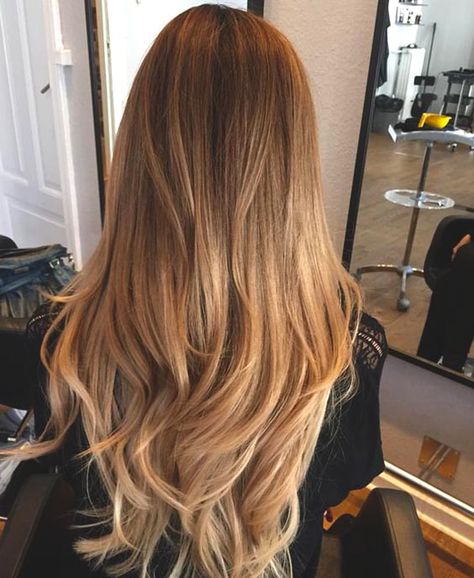 Rambut Brunette, Brunette Balayage, Balayage Blonde, Honey Blonde Hair, Brown Hair Balayage, Blonde Hair Inspiration, Honey Hair, Balayage Hair Blonde, Blonde Hair Looks