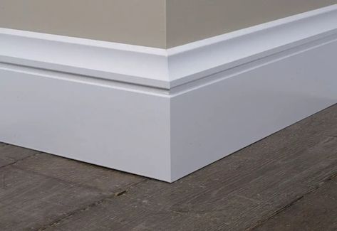 27 Baseboard Styles and Molding Ideas for Your House Craftsman Molding And Trim, Dark Baseboards, Craftsman Molding, How To Install Baseboards, Modern Baseboards, Wood Baseboard, Baseboard Styles, Molding Ideas, Baseboard Trim