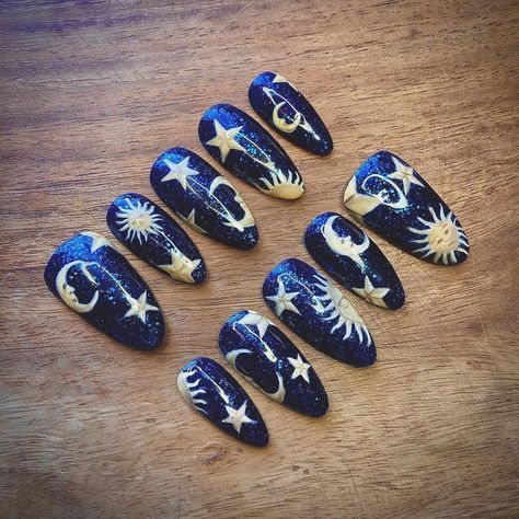 Whimsigoth Nails Acrylic, Whimsical Goth Nails, Whimsigothic Nails, Whimsy Goth Nails, Blue Goth Nails, Whimsy Nails, Vintage Halloween Nails, Vintage Nails Aesthetic, Cottage Nails