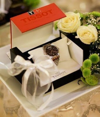 Engagement Watch Platter, Watch Box Gift Packing Ideas, Wedding Hamper For Groom, Watch Packing Ideas, Thaals For Groom, Gift Packing Ideas Wedding For Groom, Engagement Packing Ideas For Groom, Groom Gift Packing Ideas, Watch Gift Packing Ideas