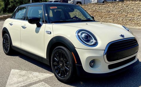 Mini Cooper 2 Door Hardtop, Mini Cooper Hatchback, Mini Cooper S 4 Door, Mini Cooper 5 Door Hatch, Mini Cooper 2 Door, Mini Cooper 4 Door Aesthetic, 4 Door Mini Cooper, Beige Mini Cooper, Mini Cooper 2022