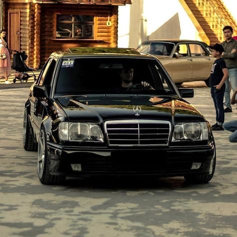 Mercedes Sedan, Mercedes 124, Mercedes Benz W124, Mercedes Benz Coupe, Merc Benz, Range Rover Supercharged, Mercedes W124, Mercedes Benz 190, مرسيدس بنز