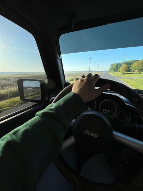 Inside Jeep, Jeep Photos, Jeepers Creepers, Chill Photos, Driving Pictures, Summer Road Trip, First Car, Jeep Life, Travel Life