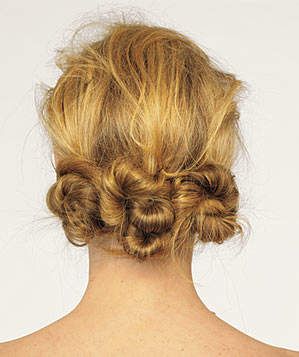 Triple Knots | Pretty but unfussy styles keep you cool in the summer heat. Easy Work Hairstyles, Cute Braided Hairstyles, Low Bun, Work Hairstyles, Twist Knot, Bad Hair Day, Wet Hair, Bad Hair, Hair Today