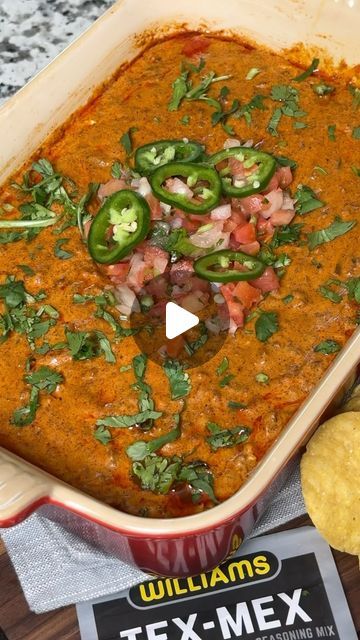 Breanna Stark on Instagram: "Beefy Cheesy Enchilada Dip for Game Day! #williamspartner 

There is nothing better than a hearty & flavorful dip on game day. Tackle your tailgate with @williamsseasonings and whip up this Beefy Cheesy Enchilada Dip! 

Beefy Cheesy Enchilada Dip 
1 pound ground beef 
1 medium white onion, diced 
1 packet Williams Tex-Mex Chili Seasoning 
16oz red enchilada sauce 
8oz shredded cheddar cheese 
8oz cream cheese 
⅛ cup chopped cilantro 
¼ cup pico de gallo 
1 jalapeño, sliced 

1. Preheat your smoker to 250°F. 
2. In a pan over medium heat, brown the ground beef & onions until cooked through. 
3. Season the beef with the packet of Tex-Mex Chili Seasoning and let simmer for 5 minutes. 
4. In a medium baking dish, add the enchilada sauce and pour the seasoned ground Tex Mex Chili, Football Tailgate Food, Cream Cheese Enchiladas, Enchilada Dip, Quick Apps, Cheesy Enchiladas, Chili Dip, Shredded Cheddar Cheese, Football Tailgate