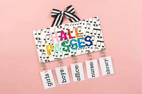 Diy Classroom Decor, Classroom Passes, High School Project, Teacher Projects, Diy Classroom Decorations, Hall Pass, Teacher Craft, Classroom Projects, Diy Classroom