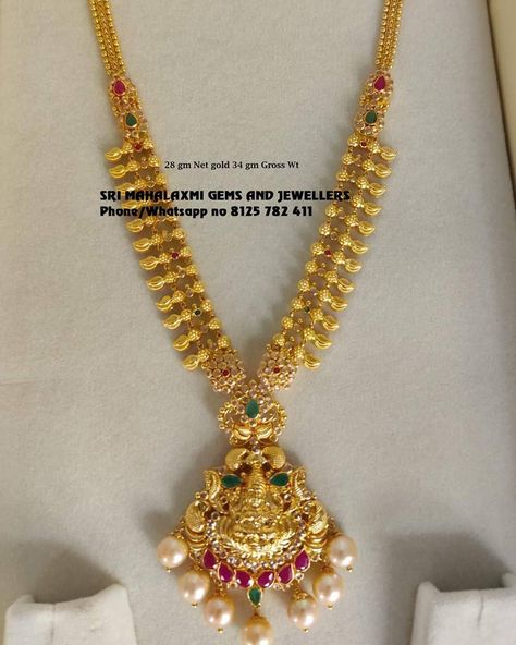 SRI MAHALAXMI GEMS & JEWELLERS on Instagram: “Best necklace designs, visit us for full range at most competitive prices” Short Chains Gold For Women, Short Haram Designs Gold, Short Necklace Gold Indian, Matilu Designs Gold, Short Necklace Designs Gold, Gold Haram Designs, Pretty Gold Necklaces, Best Necklace, Haram Designs