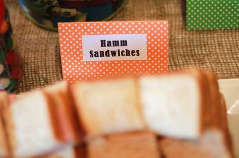 hamm sandwiches for toy story party Pixar Birthday, Buzz Party, New Room Design, Toy Story Party Food, Toy Story Room, Buzz Lightyear Birthday, Disney Room, Toy Story Theme, Room Inspired