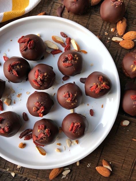 Goji Berry Truffles | Healthy Paleo truffles made with goji berries (also known as wolfberries), almonds and dates. Gluten free, dairy free and Vegan. #truffles #gojiberry #wolfberry #paleotruffles #vegan Goji Berry Recipes, Homemade Chocolate Bark, Dried Goji Berries, Vegan Truffles, Vegan Paleo Recipes, Healthy Paleo Recipes, Eggless Recipes, Homemade Granola Bars, Egg Free Recipes