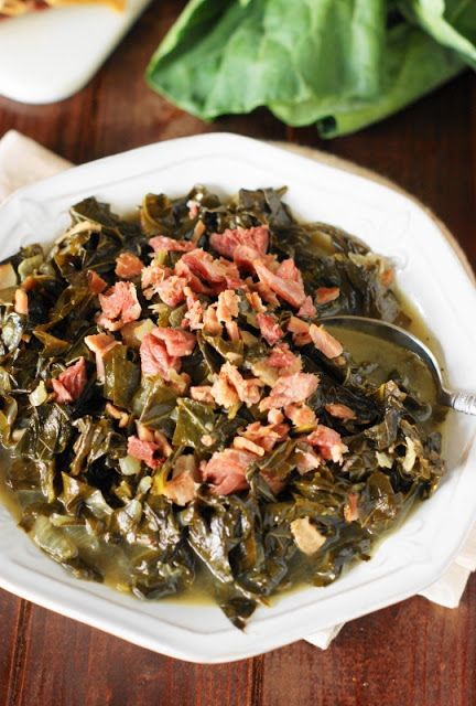 Southern Collard Greens Recipe ~ Usher in the new year in true Southern style. Or, enjoy tender, tasty collards ANY day of the year!   www.thekitchenismyplayground.com Collard Greens With Bacon, Southern Style Collard Greens, Southern Collard Greens, Collard Greens Recipe, Turnip Greens, Collard Greens, Smoked Turkey, Greens Recipe, Okra