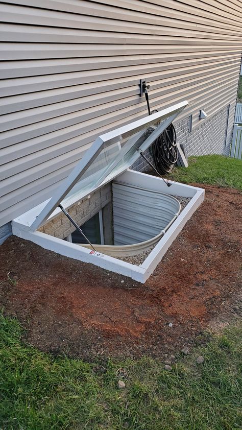 Well Pipe Cover Ideas, Basement Entrance Outdoor, Gas Meter Cover Ideas, Egress Window Landscaping, Egress Window Cover, Egress Window Well Covers, Basement Window Well Covers, Basement Window Well, Well Covers