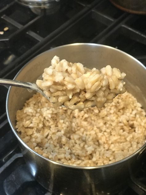 Rolled Oats Recipe, Oat Groats, Breakfast Porridge, Vegetarian Meal Prep, Warm Breakfast, Oats Breakfast, Steel Cut Oats, Sunday Meal Prep, Vegetarian Meal