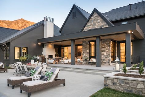 Mezza - Transitional - Patio - Salt Lake City - by Raykon Construction | Houzz Modern Farmhouse Exterior Backyard, Back Porch With Fireplace, Pool Seating, Exterior Modern, Modern Farmhouse Exterior, House Exteriors, Modern Architecture House, Design Exterior, Farmhouse Exterior