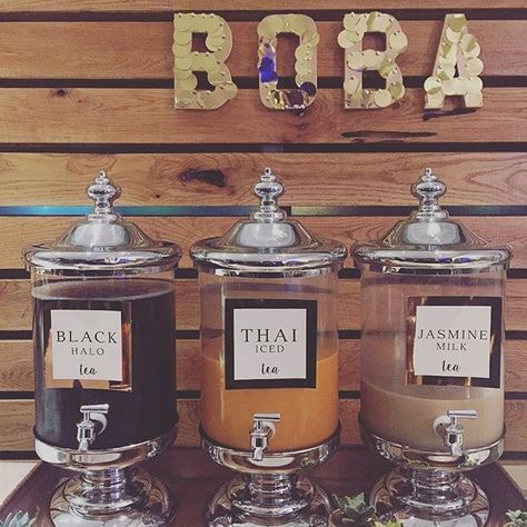 Boba Tea Station, Tea Bar Wedding, Boba Catering, Bao Party, Sweet Tea Bar, Boba Station, Wedding Reception Snacks, Iced Milk, Boba Bar