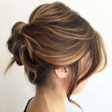 Fancy Roll for Medium Hair Mid Length Hair Updo, Medium Length Hair Up, Cute Hairstyles Updos, Brunette Ombre, Ideas Haircut, Haircut Medium, Easy Updo Hairstyles, Updo Wedding, Up Dos For Medium Hair