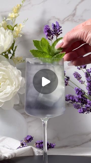 Cocktails (21+ to follow) on Instagram: "Elevate your day with a lavender spritz. 🍸 Simple, refreshing, perfect. 💜✨ @queenbeemixology
#lavenderspritz #spritz #cocktails #trending" Lavender Spritz, Spritz Cocktails, Fancy Drinks, Follow On Instagram, Party Drinks, Lavender, Clock, Drinks, On Instagram