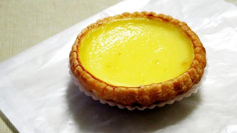 Why Does Egg Custard Go Watery? via @missvickiecom Egg Custard Pie Recipe, Baked Egg Custard, Egg Custard Pie, Custard Pie Recipe, Baked Custard, How To Make Eggs, Custard Desserts, Perfect Eggs, Toffee Pudding