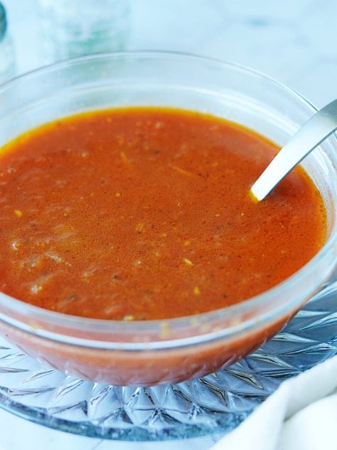 Mexican Sauces, Tomato Beef, Sauces And Dips, Honduran Recipes, Dips Recipes, Tacos Dorados, Mexican Sauce, Tummy Yummy, Tomato Broth