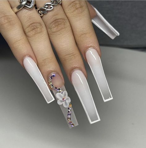 Acrylic Nails Nude, Green Acrylic Nails, Winter Nails Acrylic, White Acrylic Nails, Classy Acrylic Nails, Long Acrylic Nails Coffin, Acrylic Nails Coffin Pink, Long Square Acrylic Nails, Bling Acrylic Nails