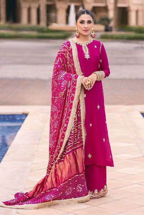 Formal Dresses Ideas, Eastern Clothes, Actress Dress, Weddings Dresses, Shadi Dresses, Deep Magenta, Dhoti Pants, Pakistani Fancy Dresses, Ayeza Khan